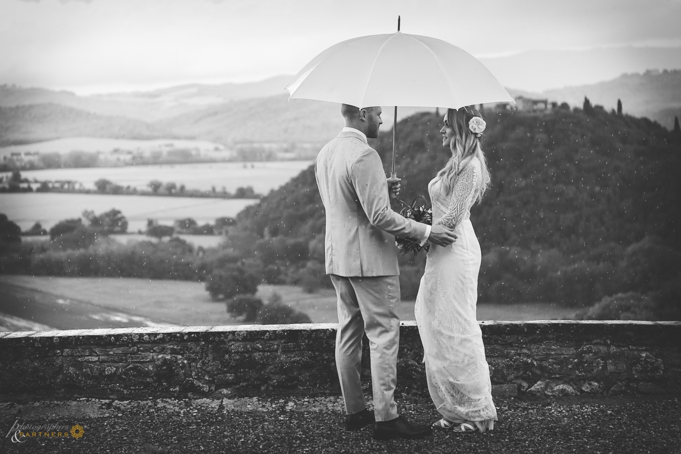 Even in the rain, the Tuscany is romantic.