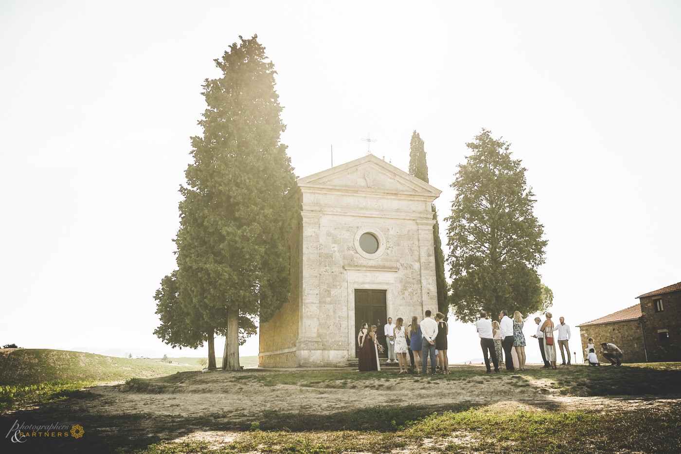 A panoramic photo of the location.