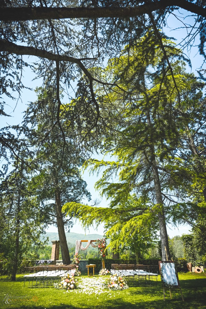 Ceremony setting