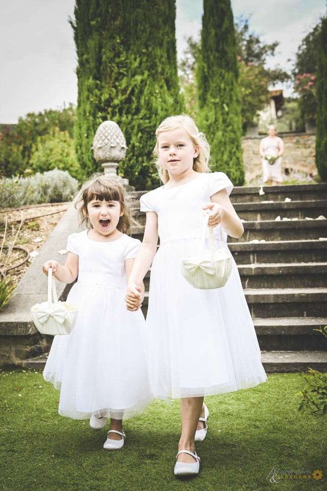 Lovely little bridesmaids