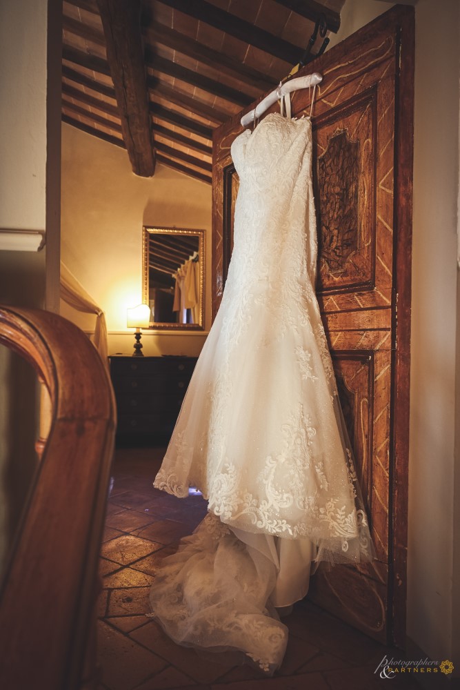 The wedding dress