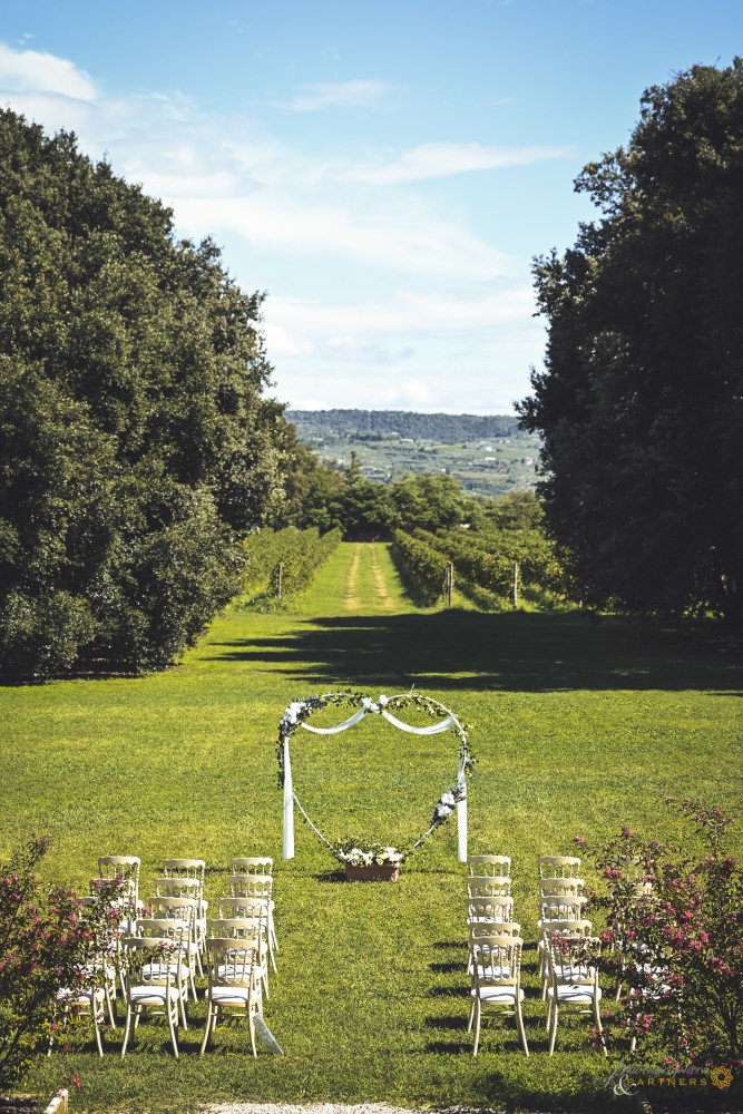 Ceremony setting