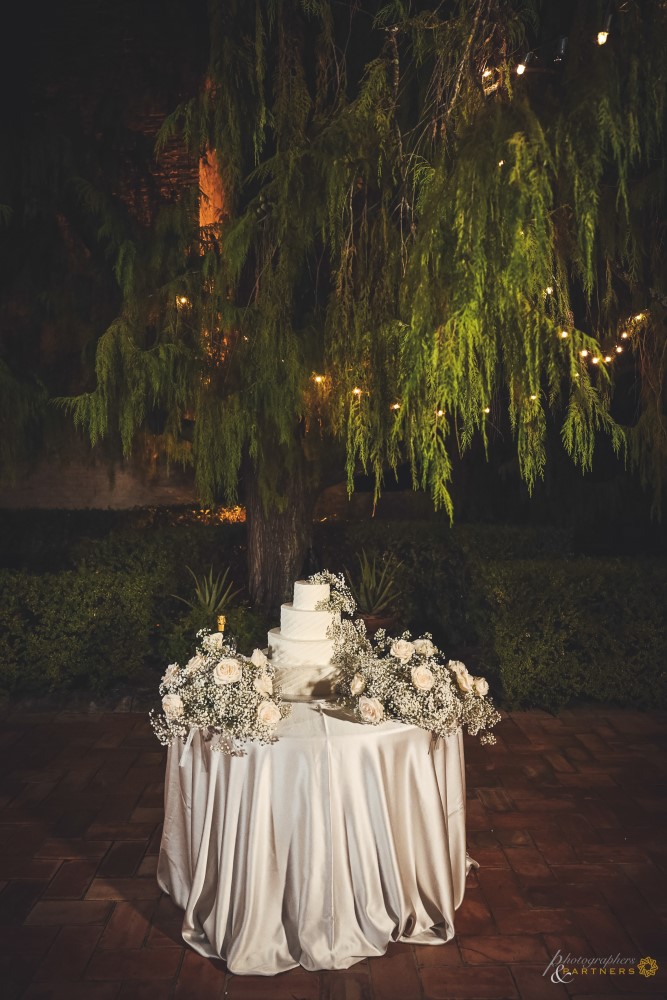 Wedding cake setup