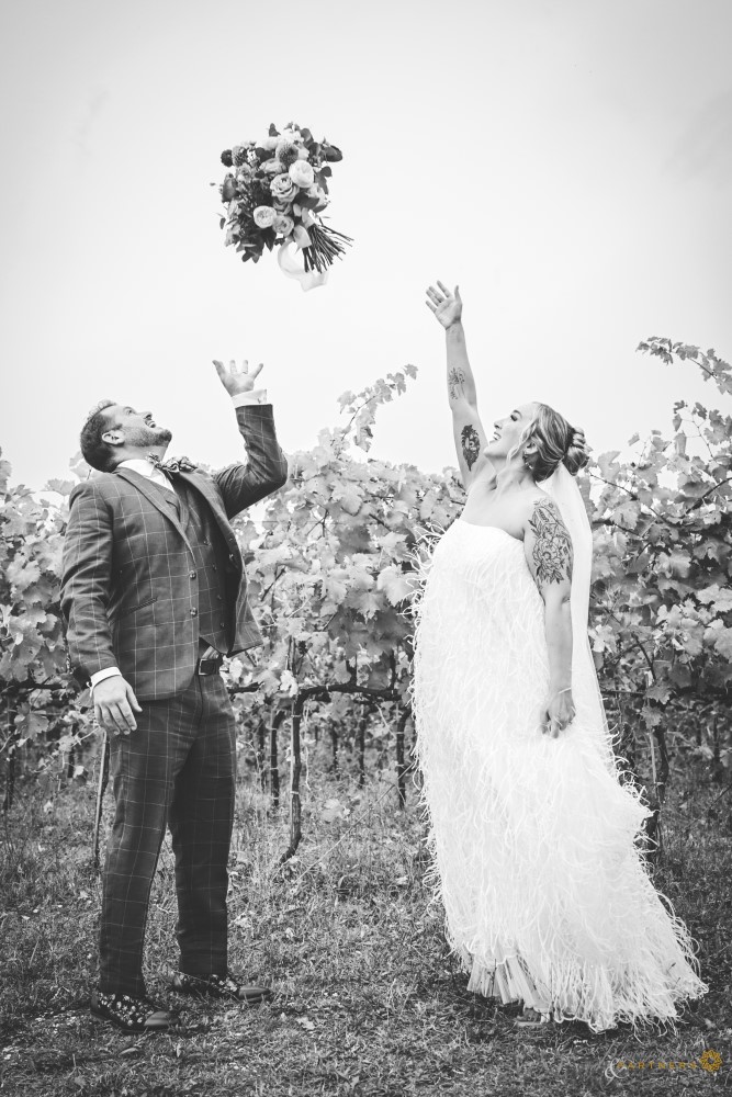 Bouquet toss